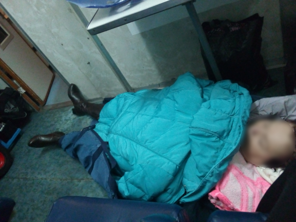 Жительницу Каджерома с инсультом везли к медикам Печоры на полу в вагоне