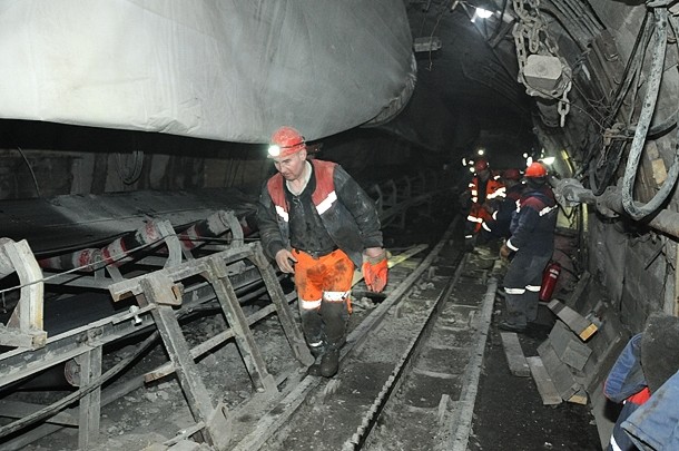При обрушении на шахте в Коми погибли четверо горняков