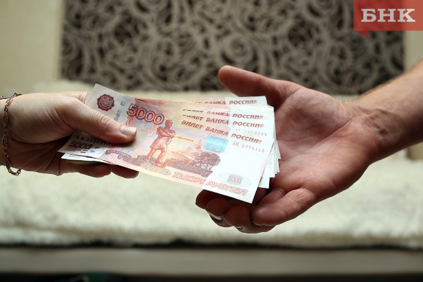 Депутат Госдумы выступила за третью выплату в 10 тысяч рублей на ребенка