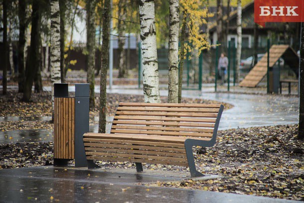 Россиянам порекомендовали осенью меньше есть сладкого и не гулять в парках
