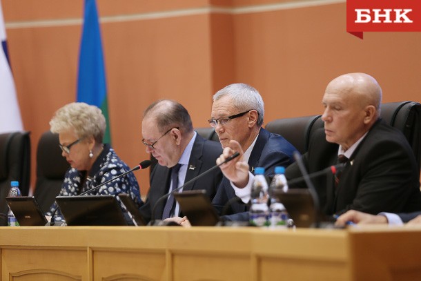 «Единая Россия» не отдала другим партиям ни одного комитета в Госсовете Коми