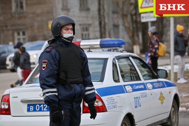 Полиция оцепила часть улицы Свободы в Сыктывкаре