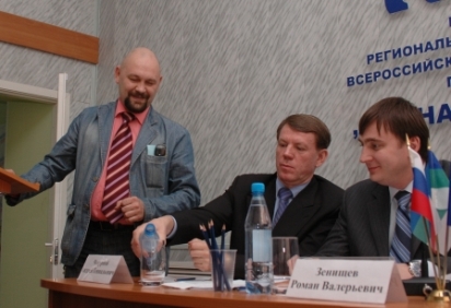 Весомые шансы стать депутатом от ухтинского округа имеет Юрий Сарычев (крайний слева)
