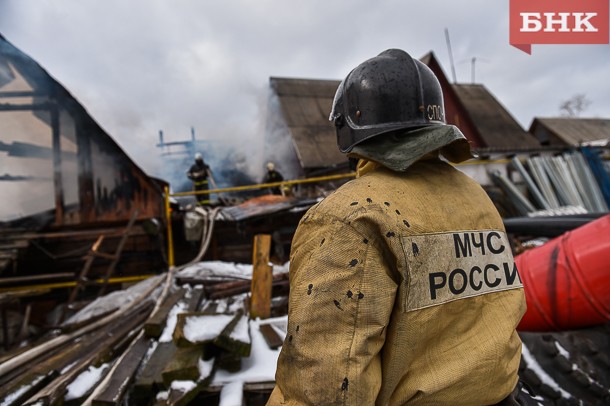 В Воркуте и Сыктывдинском районе введен особый противопожарный режим 