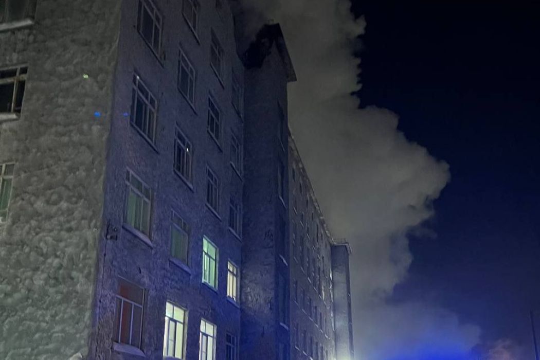 Прокуратура начала проверку из-за пожара в дворце творчества детей в Воркуте