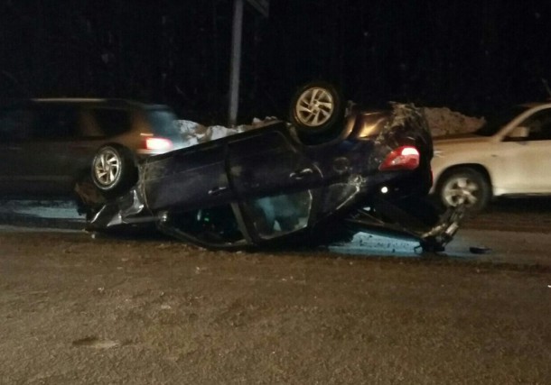 В Сыктывкаре нетрезвый водитель перевернулся на машине