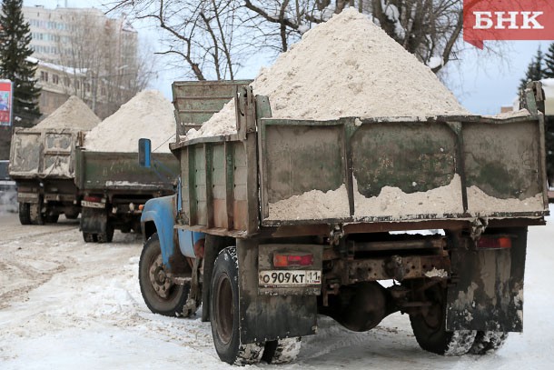 С улиц Сыктывкара вновь вывезено почти 4 тысячи кубометров снега