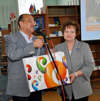 «Ростелеком» в Коми поздравил главную библиотеку республики с профессиональным праздником