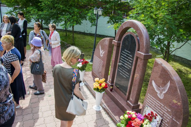 В Ухте почтили память погибших 13 лет назад во время пожара в «Пассаже» 