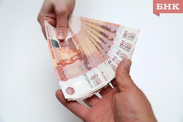Средняя зарплата в Коми в феврале достигла 49 тысяч рублей