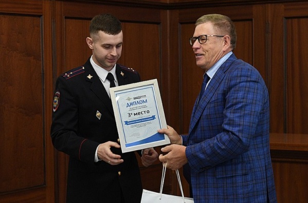 Старший лейтенант из Воркуты стал капитаном благодаря конкурсу «Народный участковый»