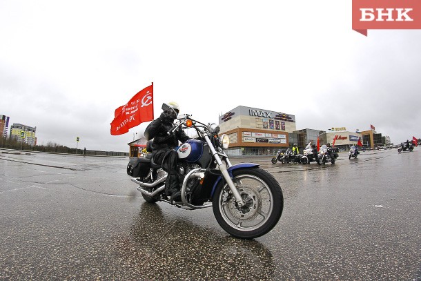Мотоциклисты Сыктывкара организовали пробег в честь Дня Победы
