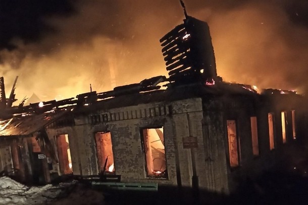 В Прилузье собирают книги для уничтоженной пожаром библиотеки