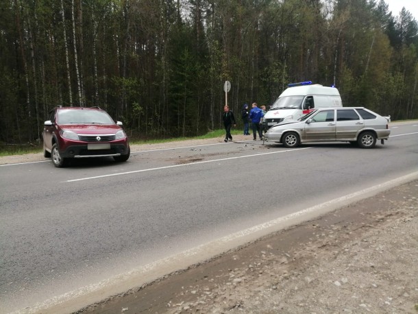 В ДТП под Сыктывкаром пострадали пять человек