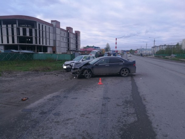 В Ухте пьяный водитель на «Хонде» устроил ДТП