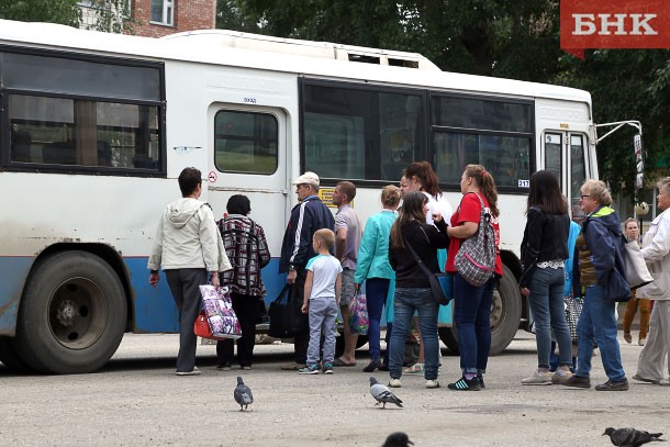В Сыктывкаре изменили расписание двух автобусных маршрутов