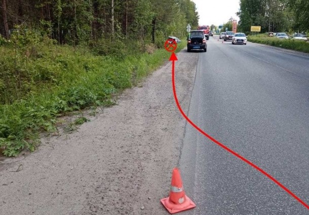 В Ухте водитель перевернул машину в кювет и сбежал