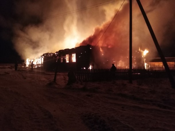 В усть-куломском селе сгорели администрация, больница и кабинет участкового