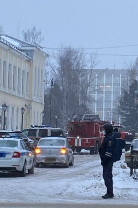Оперативные службы оцепили музей в столице Коми