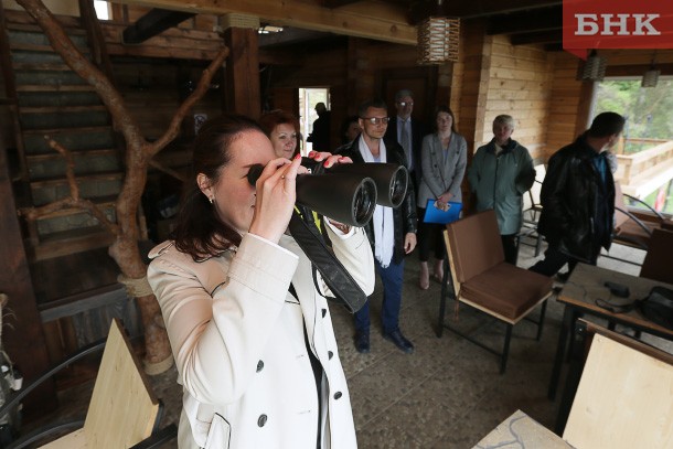 Пилорамы без сырья, турбаза без посетителей и швеи с позитивом: что увидела министр экономики Коми в Прилузском районе