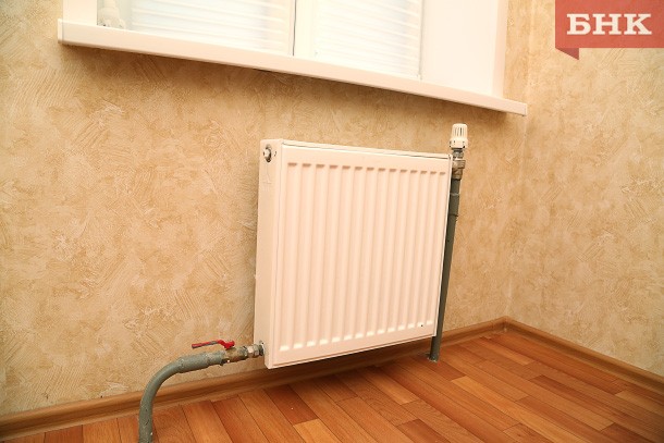 МинЖКХ Коми поручено контролировать промывку радиаторов в жилых домах
