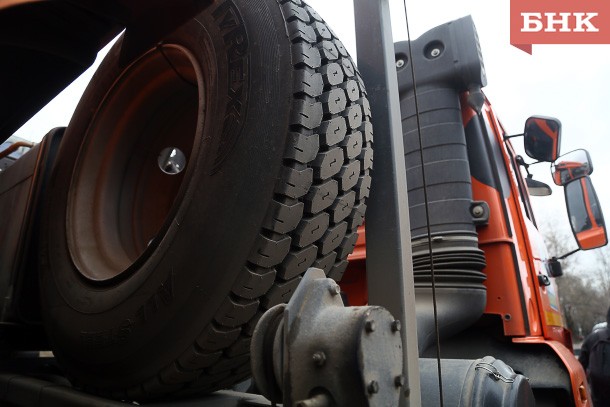 В Сыктывкаре из-за неисправности загорелся МАЗ