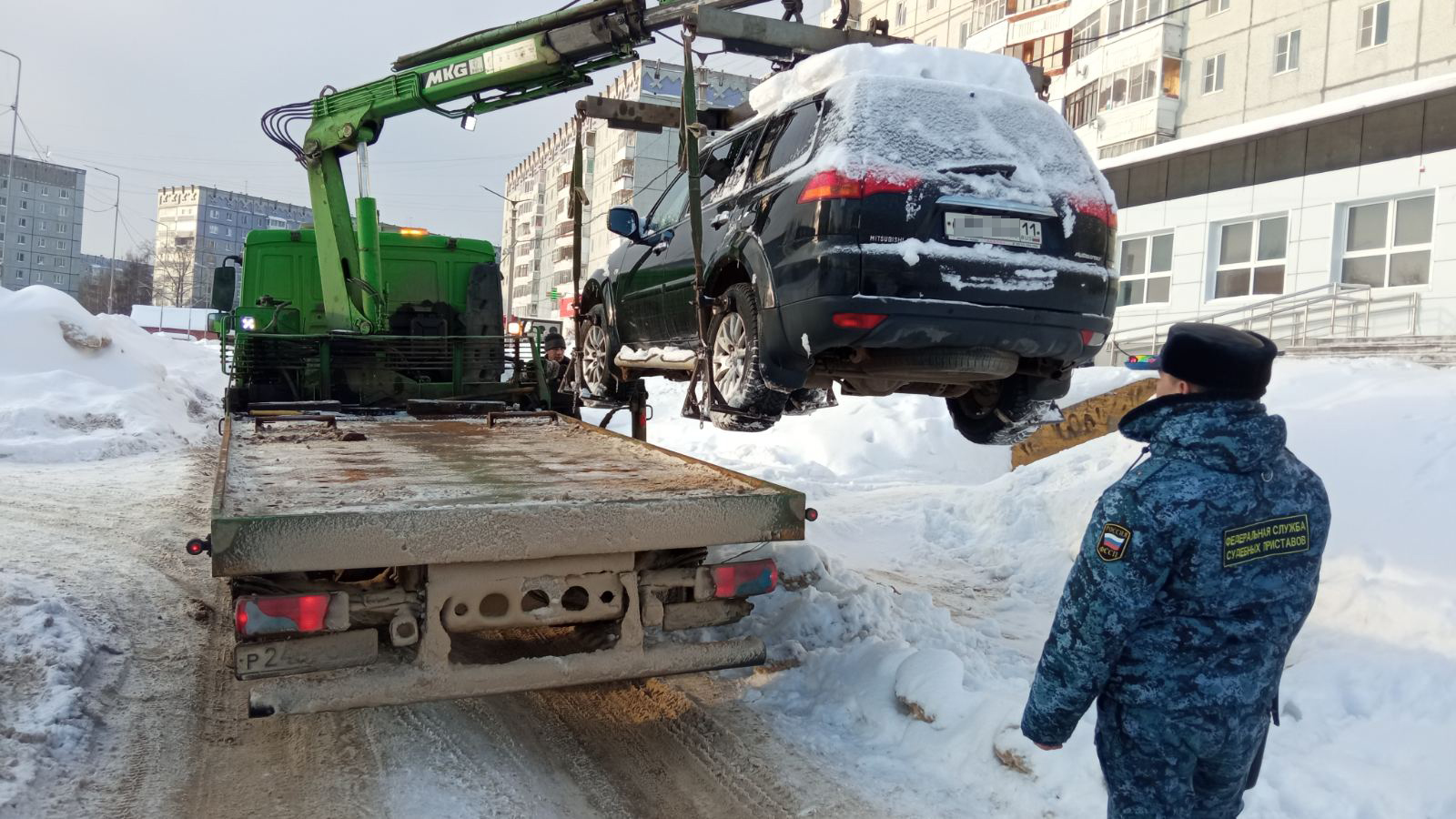 Приставы Сыктывкара арестовали у должника Mitsubishi Pajero « БНК