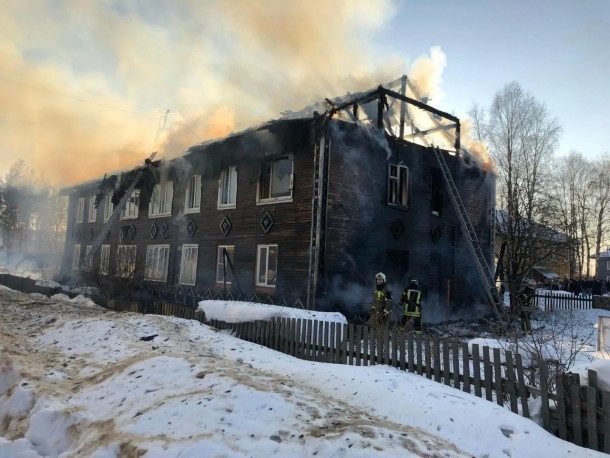 Под Сыктывкаром сгорел жилой дом, один человек погиб