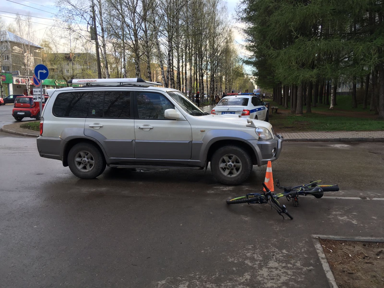 В Сыктывкаре юный велосипедист попал под машину « БНК