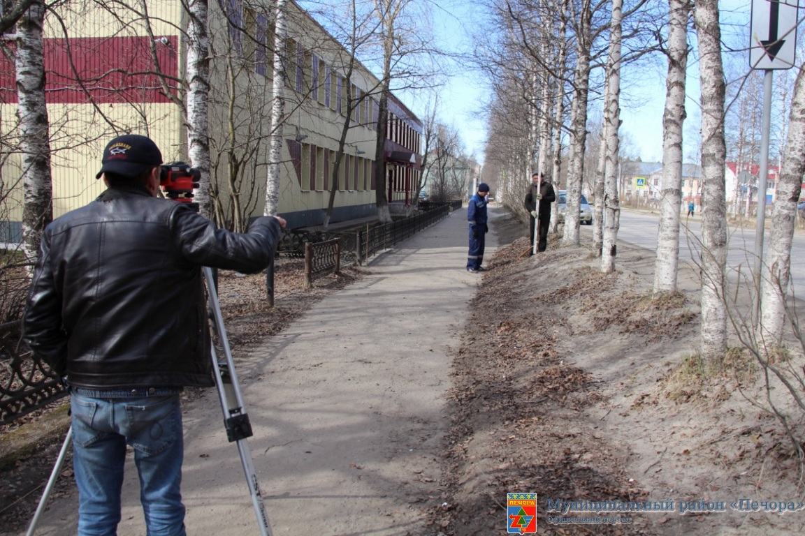 В Печоре дан старт подготовительным работам по обустройству тротуаров « БНК