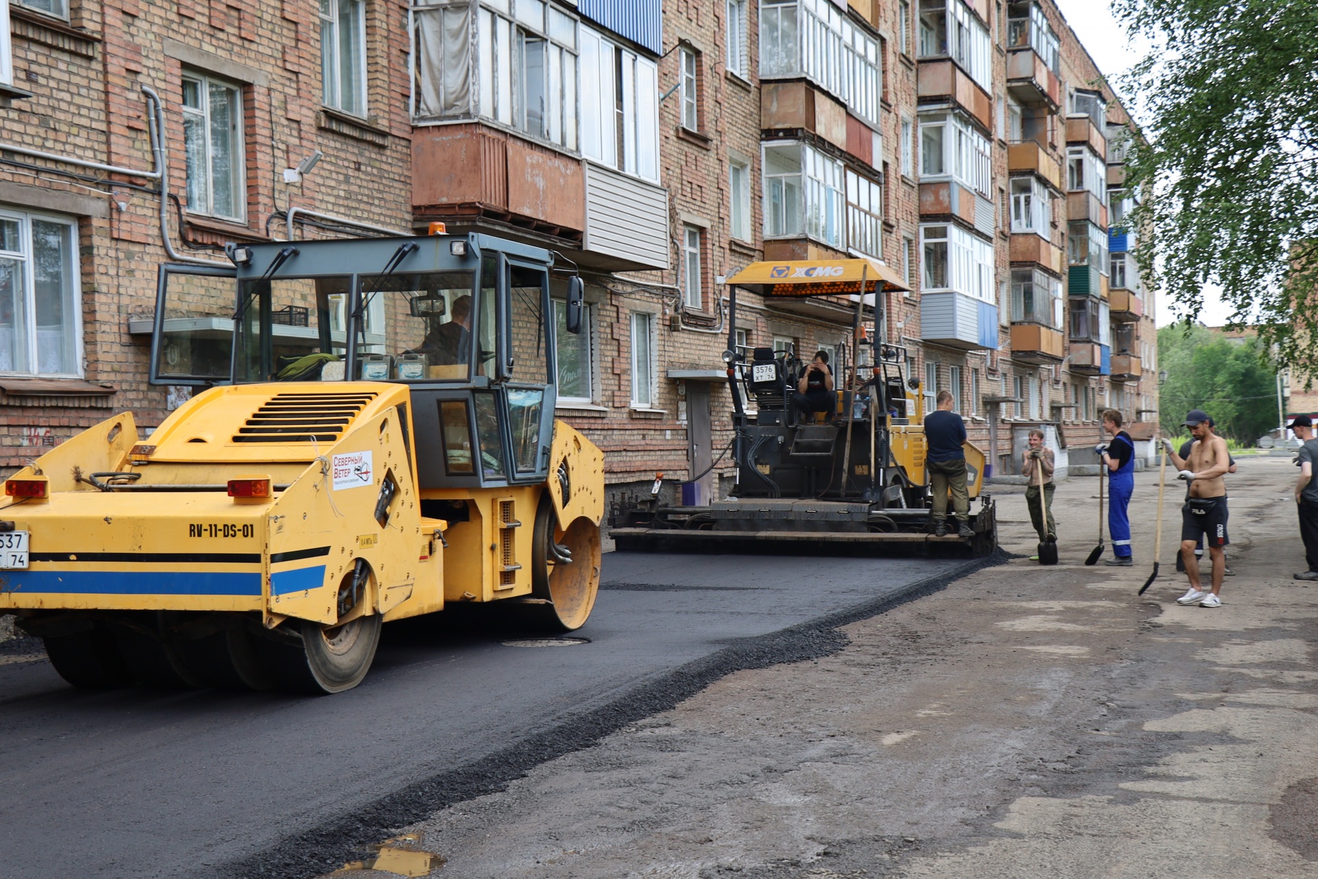 В Инте приступили к асфальтированию дворов « БНК