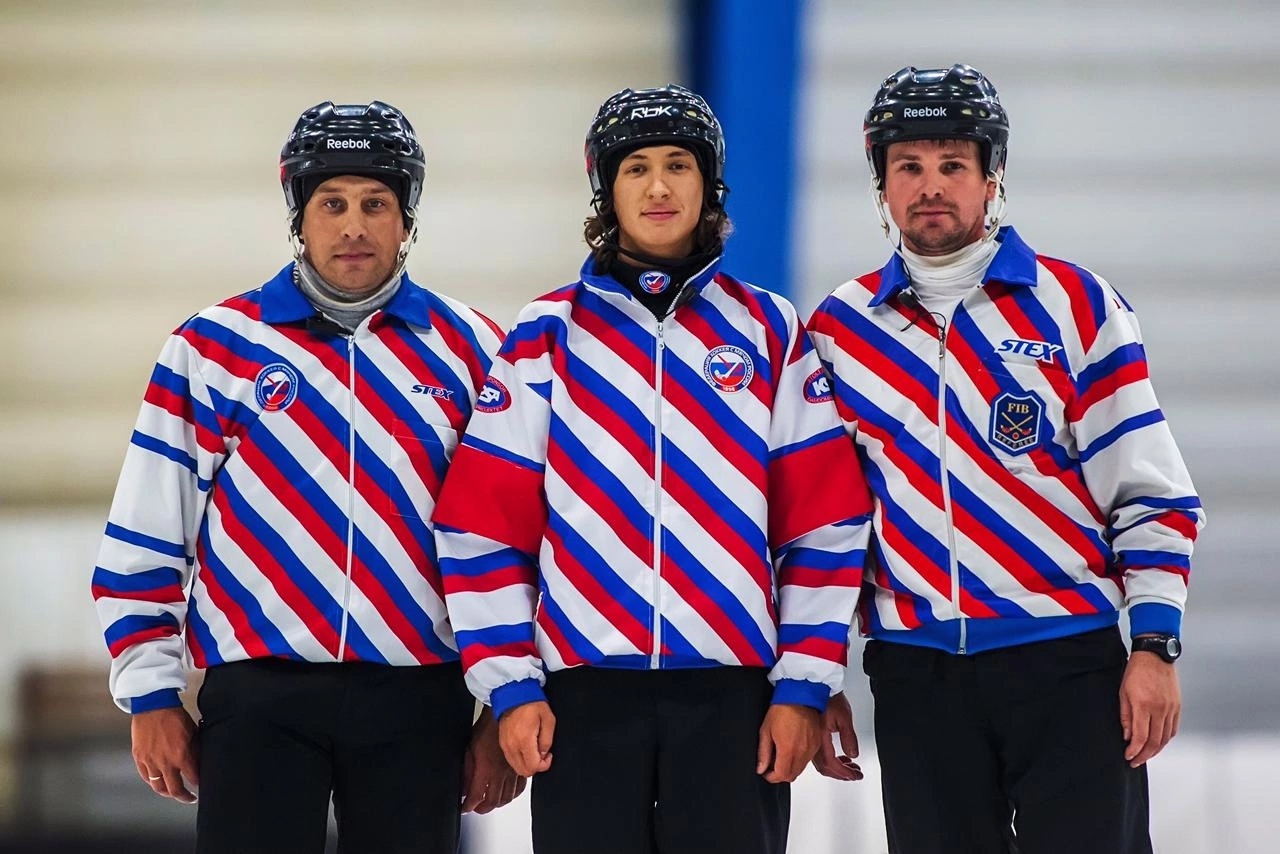 Сыктывкарец стал самым молодым главным судьей Чемпионата России по хоккею с  мячом « БНК