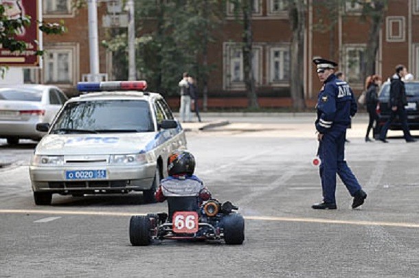 В Сыктывкаре родители подростка выплатят четверть миллиона рублей за ДТП с картом