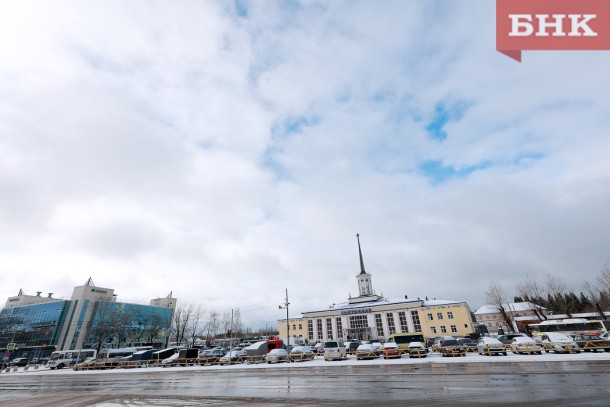 В столице Коми из-за светофора возник коллапс на автобусных маршрутах