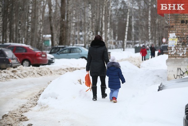 Можно ли ребенку с температурой гулять на улице