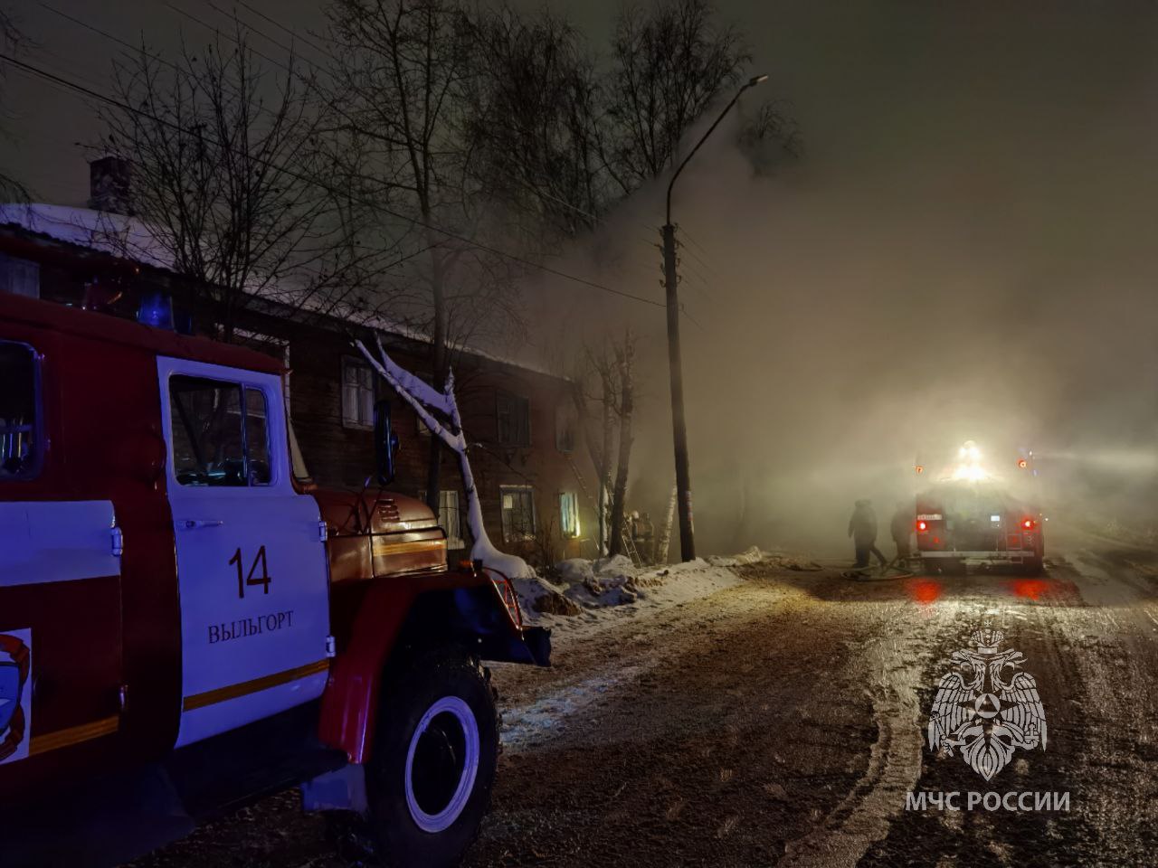 В сыктывкарском Лесозаводе сгорела еще одна «деревяшка» | 22.01.2023 |  Сыктывкар - БезФормата