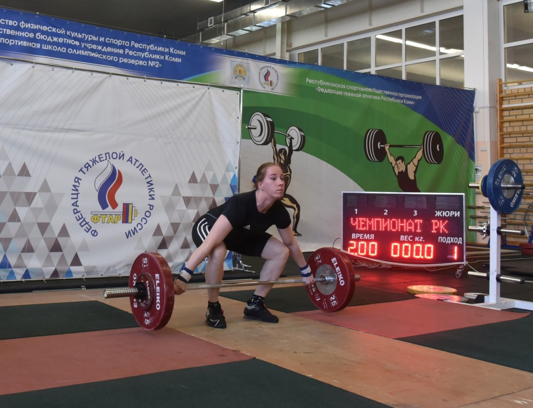 В Коми определили абсолютных чемпионов по тяжелой атлетике