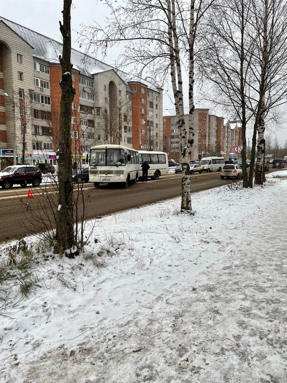 В Сыктывкаре столкнулись два автобуса « БНК