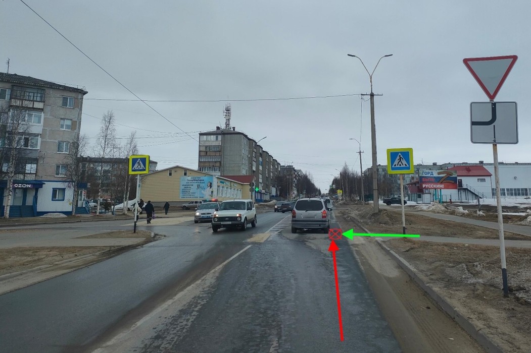 В Усинске иномарка сбила двух девочек