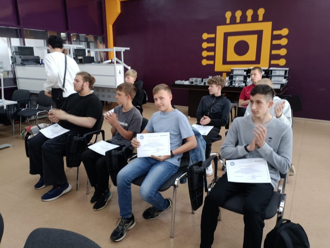 Школьники Сыктывкара при поддержке «Кофе Плюс» познакомились с азами инженерного дела