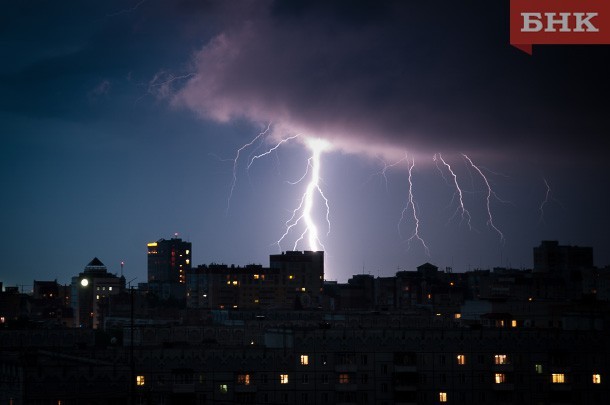 Где в Коми сохраняются грозы с дождем