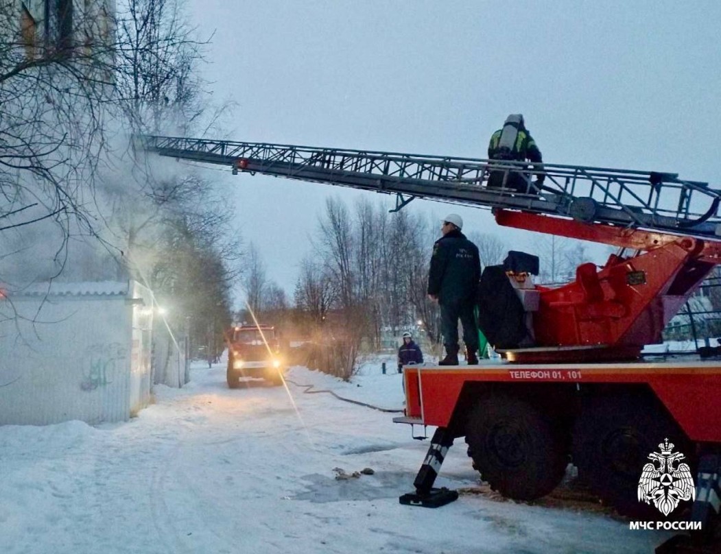 Пожар в ухтинской многоэтажке ликвидирован