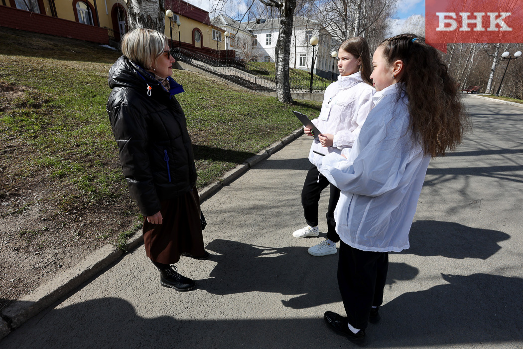 Женщины в Коми охотнее мужчин участвуют в волонтерской деятельности