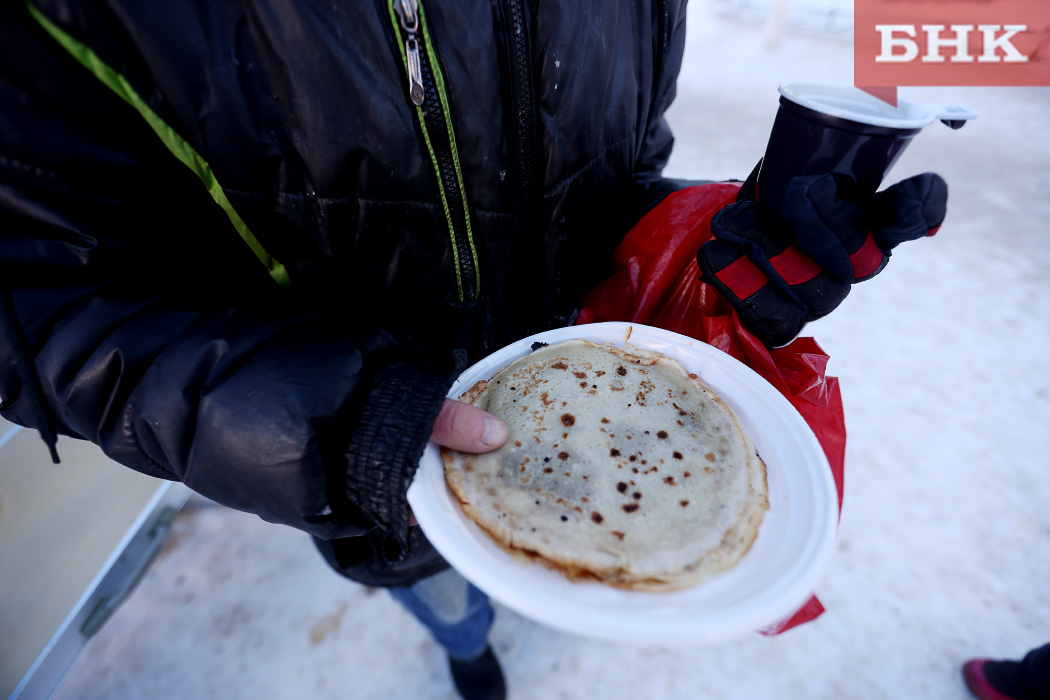 Сыктывкарцев призывают напечь блинов для бездомных