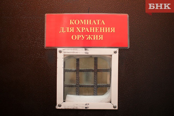 Житель Удоры сдал росгвардейцам пистолет Марголина