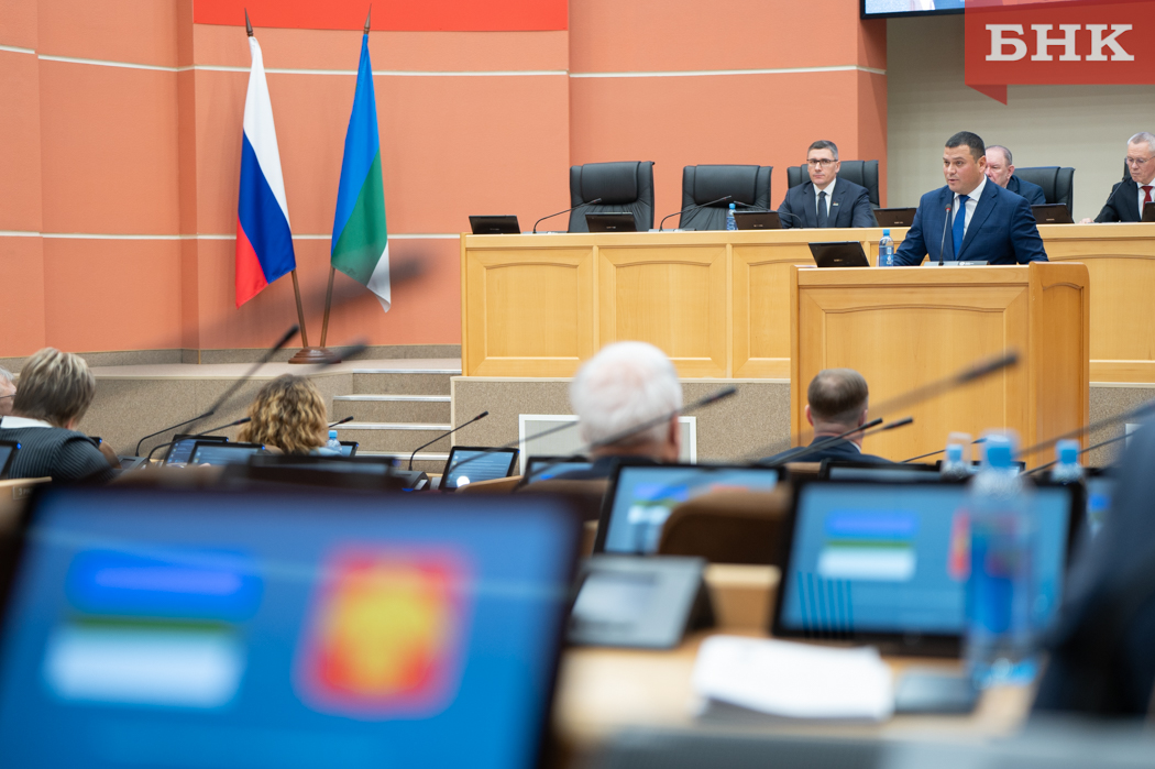 Более половины дополнительных доходов бюджета Коми направят на зарплаты