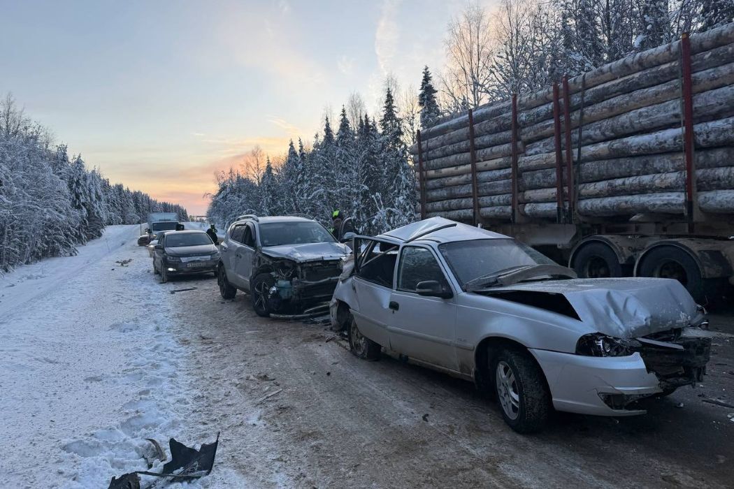 В массовом ДТП в Сысольском районе пострадали два человека