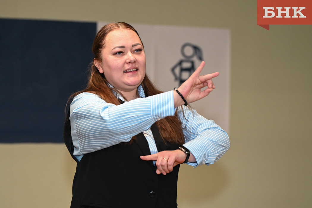 Исполнительница жестового пения: «Глухой мир и слышащий совершенно разные, а мне довелось быть на их границе»