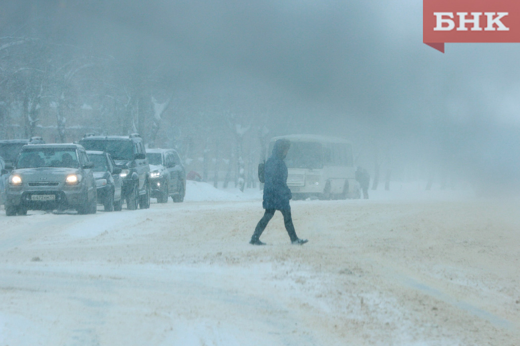 Инту заметет снегом