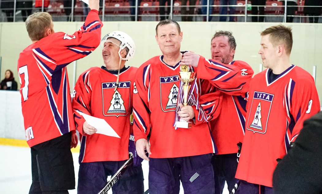Триумф «Нефтяника»: в Ухте завершился XXXI хоккейный турнир памяти Владимира Мишакова